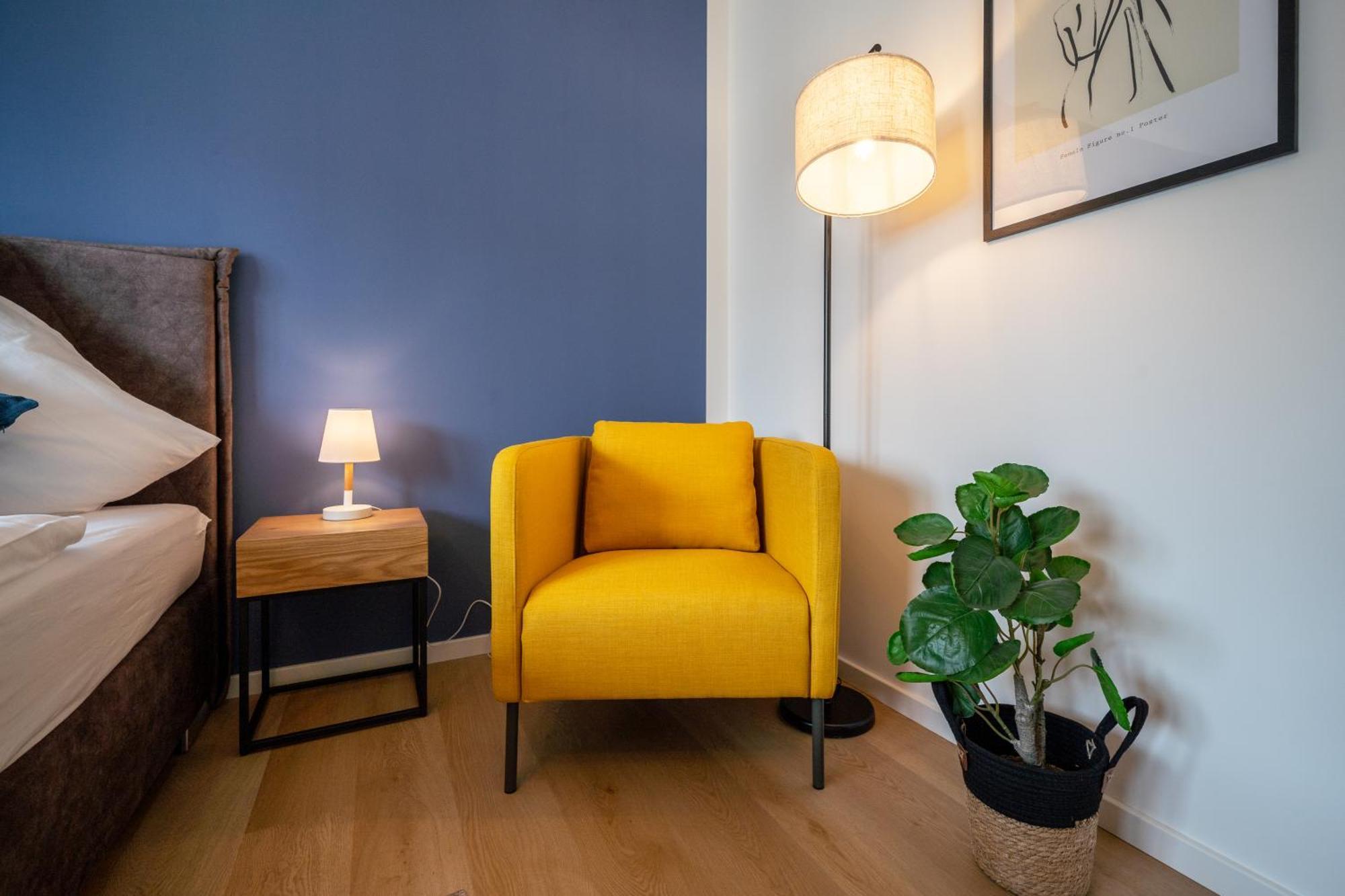 Raw-Flat Meier - Modern - Stylisch - Balkon - Netflix Билефельд Экстерьер фото