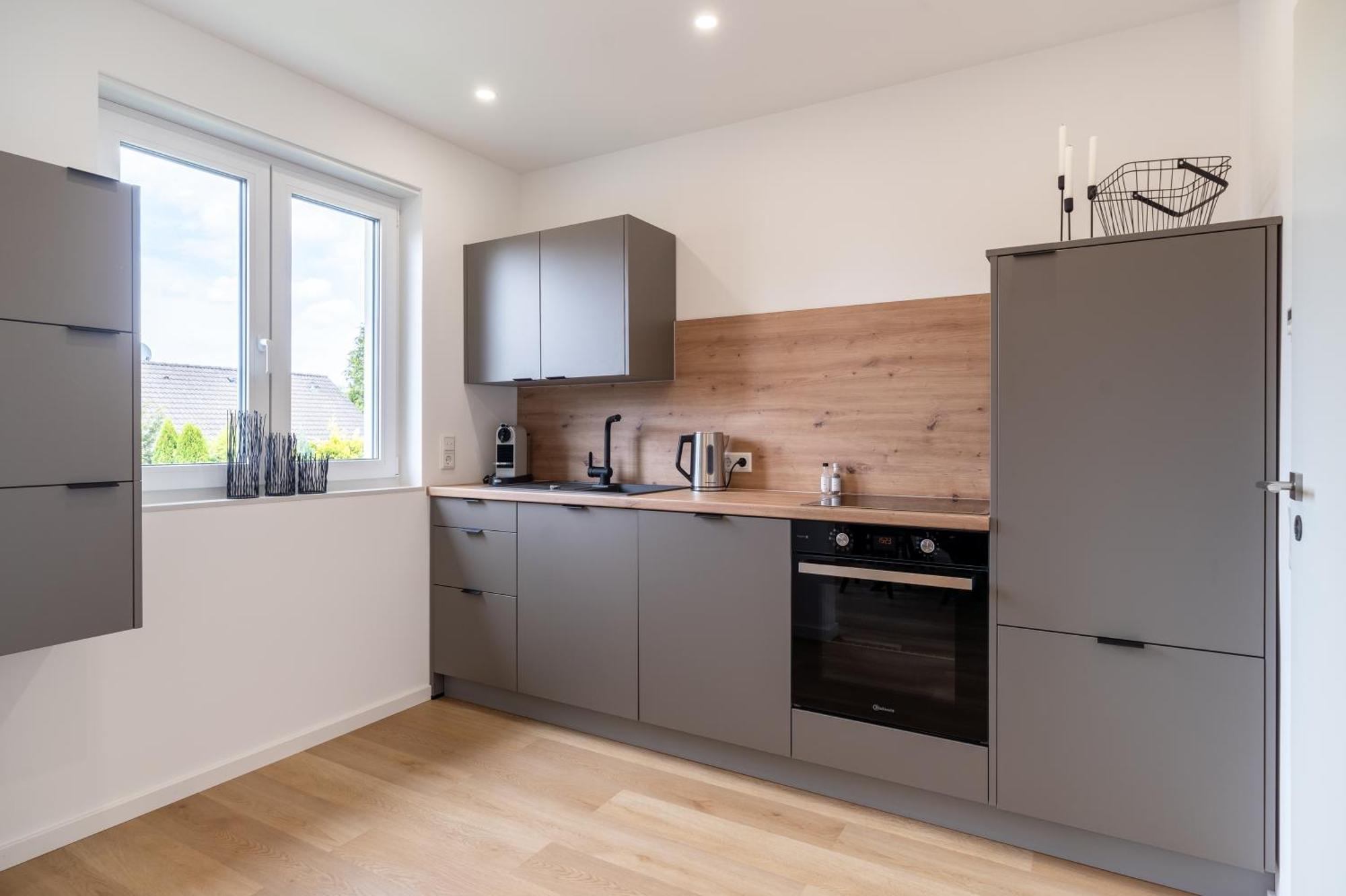 Raw-Flat Meier - Modern - Stylisch - Balkon - Netflix Билефельд Экстерьер фото
